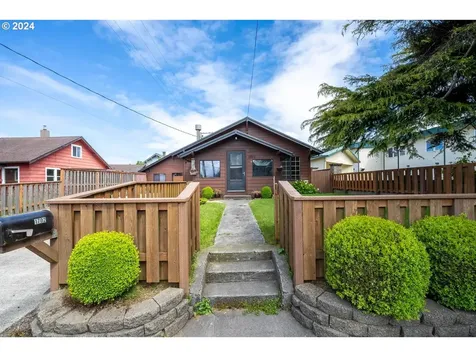 1702 3rd Street Tillamook OR 97141