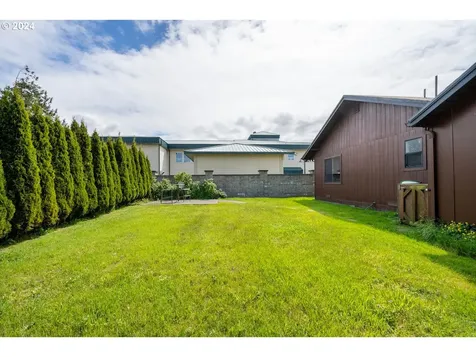 1702 3rd Street Tillamook OR 97141