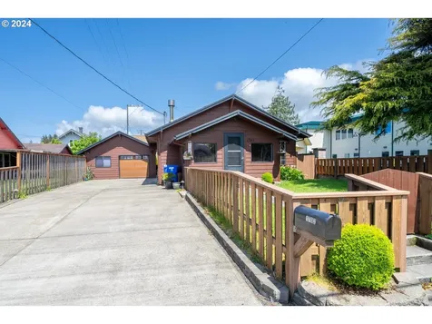 1702 3rd Street Tillamook OR 97141