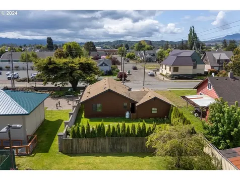 1702 3rd Street Tillamook OR 97141