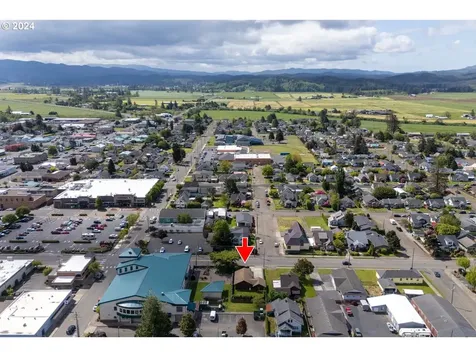 1702 3rd Street Tillamook OR 97141
