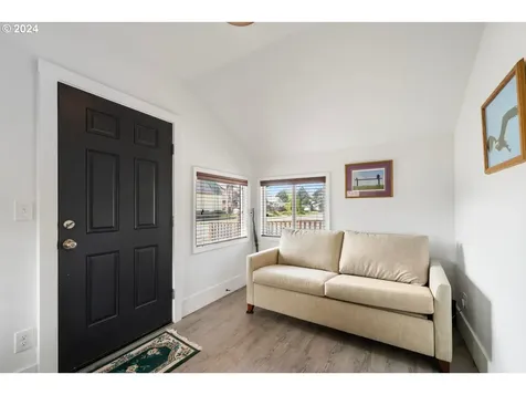 1702 3rd Street Tillamook OR 97141