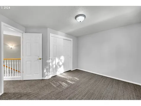 2212 Se Blairmont Drive Vancouver WA 98683