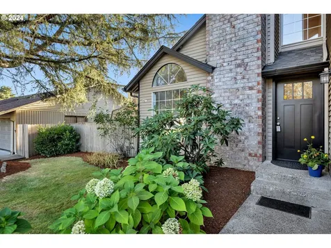 2212 Se Blairmont Drive Vancouver WA 98683