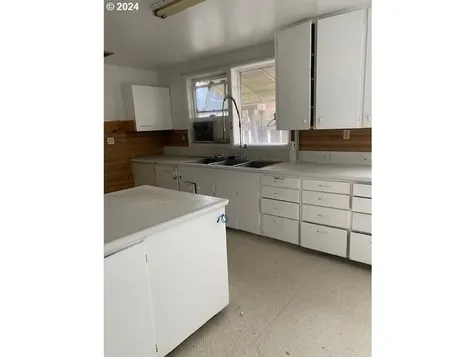 813 S Canyon Boulevard John Day OR 97845