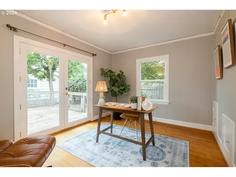 6124 Ne Cleveland Avenue Portland OR 97211