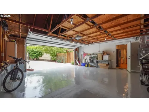 2265 W 27th Avenue Eugene OR 97405