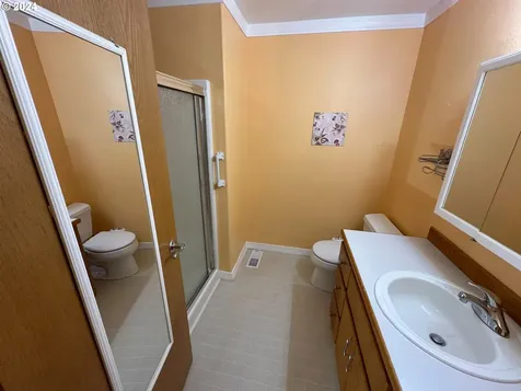 19358 Rollins Street Oregon City OR 97045