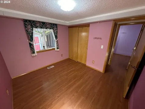 19358 Rollins Street Oregon City OR 97045