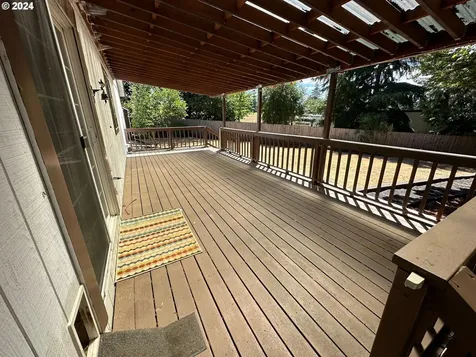 19358 Rollins Street Oregon City OR 97045