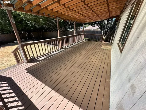 19358 Rollins Street Oregon City OR 97045