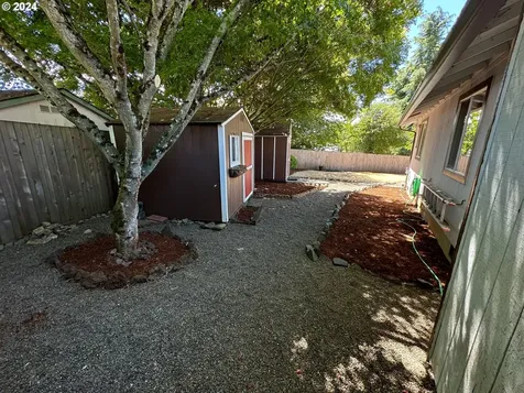 19358 Rollins Street Oregon City OR 97045