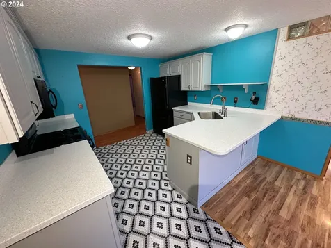 19358 Rollins Street Oregon City OR 97045