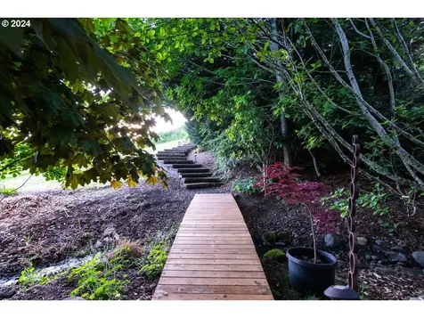 4205 Y Street Washougal WA 98671