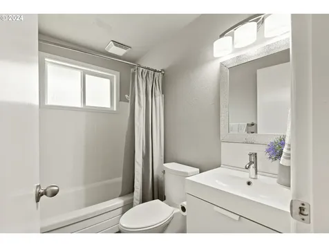 12427 Ne Plantation Road Vancouver WA 98685
