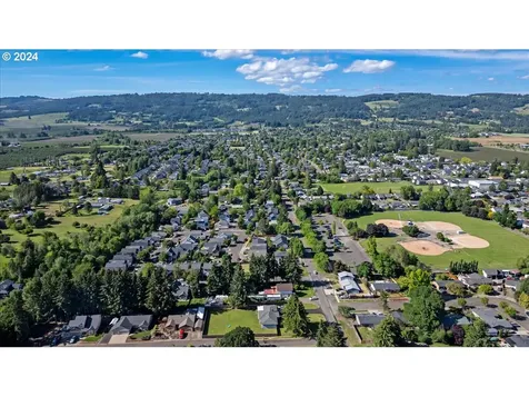 218 W Levi Way Newberg OR 97132