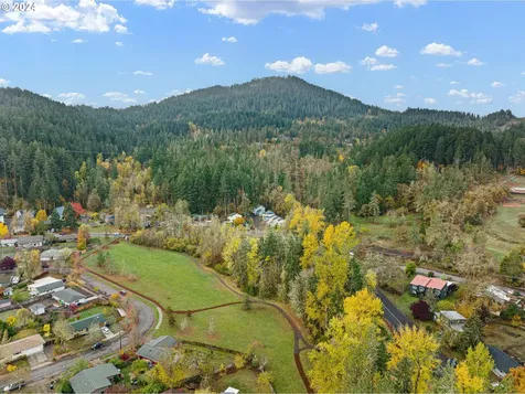 4960 W Amazon Drive Eugene OR 97405