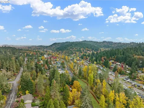 4960 W Amazon Drive Eugene OR 97405