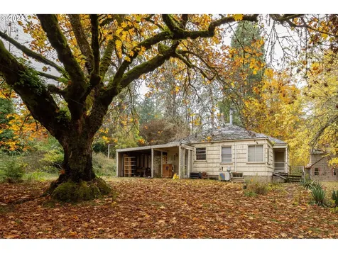 4960 W Amazon Drive Eugene OR 97405