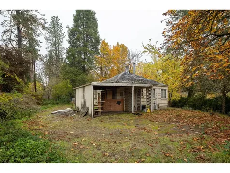 4960 W Amazon Drive Eugene OR 97405