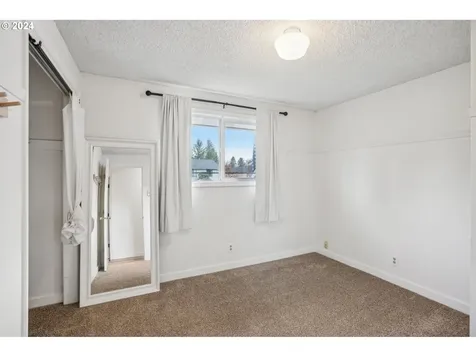 12 SW 10th Street Battle Ground WA 98604