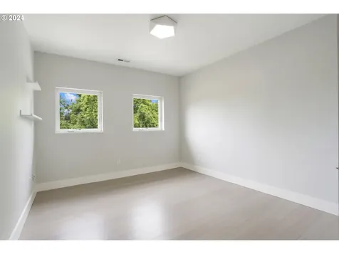 7516 N Johnswood Drive Portland OR 97203
