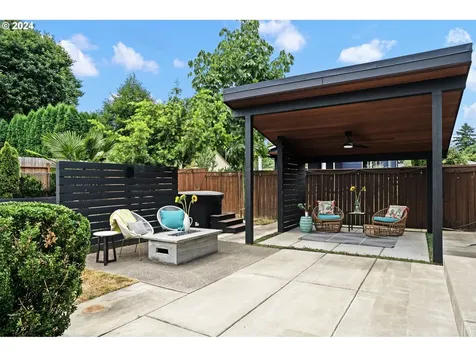 7516 N Johnswood Drive Portland OR 97203