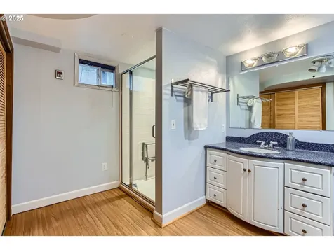 24109 NE Holladay Street Wood Village OR 97060
