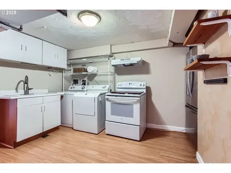 24109 NE Holladay Street Wood Village OR 97060