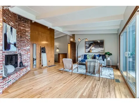 24109 NE Holladay Street Wood Village OR 97060