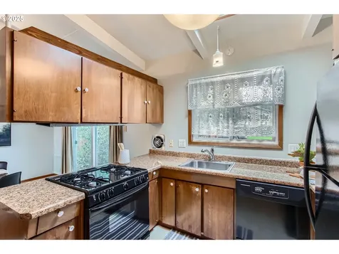 24109 NE Holladay Street Wood Village OR 97060