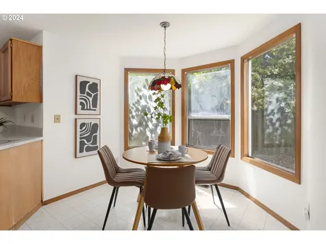 2492 Sw 214th Place Beaverton OR 97003