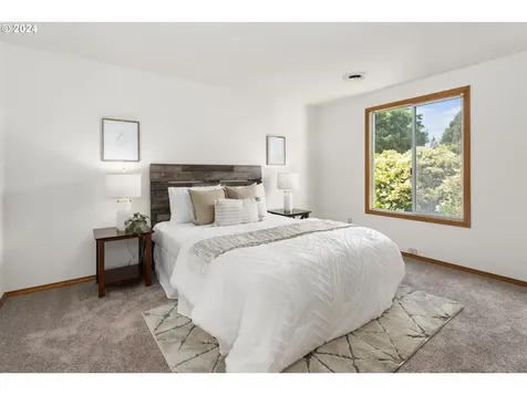 2492 Sw 214th Place Beaverton OR 97003