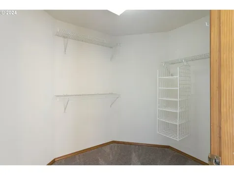 2492 Sw 214th Place Beaverton OR 97003