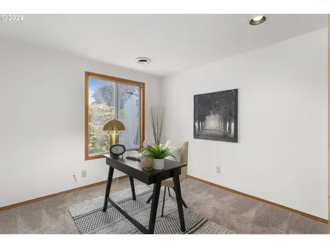 2492 Sw 214th Place Beaverton OR 97003