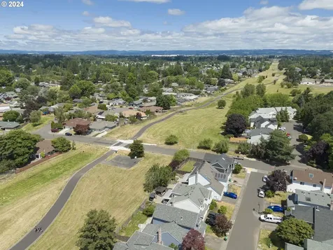 2492 Sw 214th Place Beaverton OR 97003