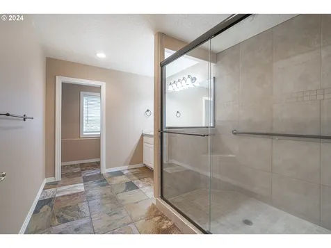 11084 Se Valley Way Happy Valley OR 97086