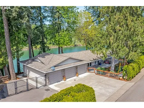 24495 Butteville Road Ne Aurora OR 97002