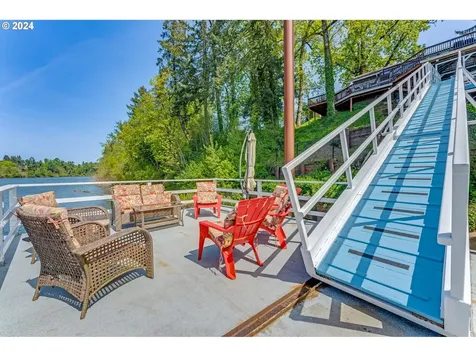 24495 Butteville Road Ne Aurora OR 97002