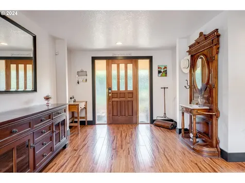 24495 Butteville Road Ne Aurora OR 97002