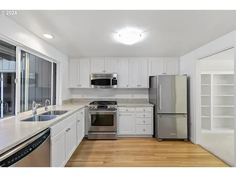 185 Westbrook Way Eugene OR 97405