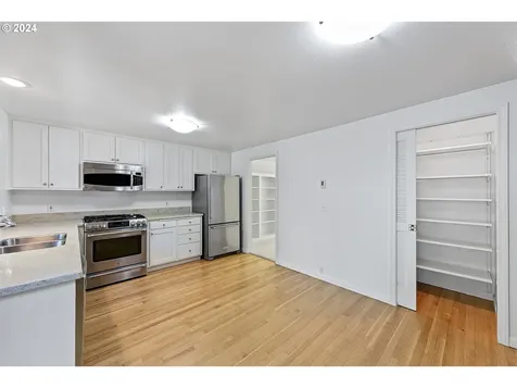 185 Westbrook Way Eugene OR 97405