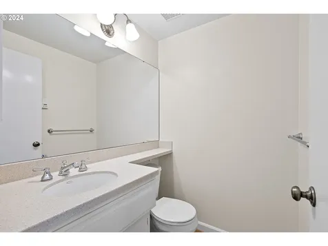 185 Westbrook Way Eugene OR 97405
