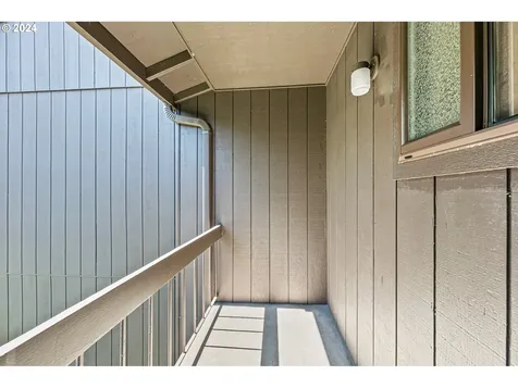 185 Westbrook Way Eugene OR 97405
