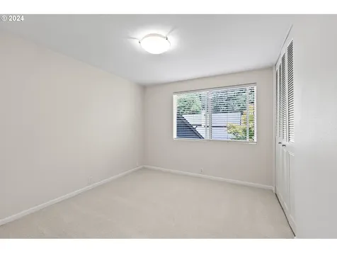 185 Westbrook Way Eugene OR 97405