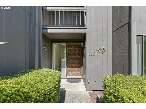 185 Westbrook Way Eugene OR 97405