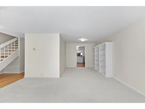 185 Westbrook Way Eugene OR 97405