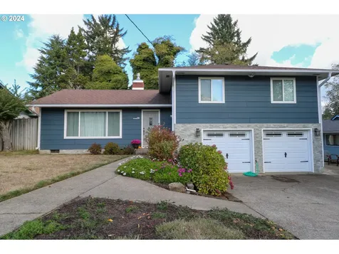 930 Oconnell Street North Bend OR 97459
