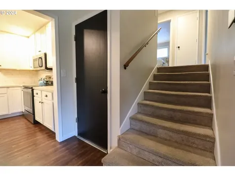 930 Oconnell Street North Bend OR 97459