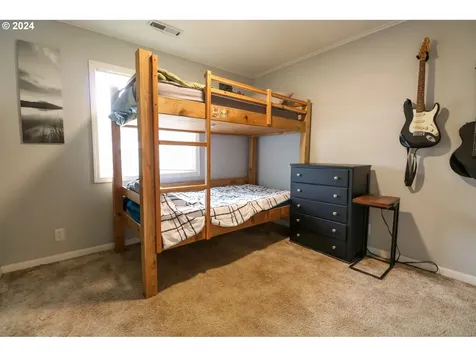 930 Oconnell Street North Bend OR 97459